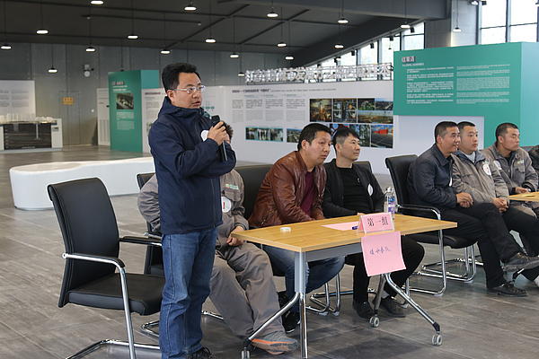 IMG_2272.JPG IMG_2272.JPG